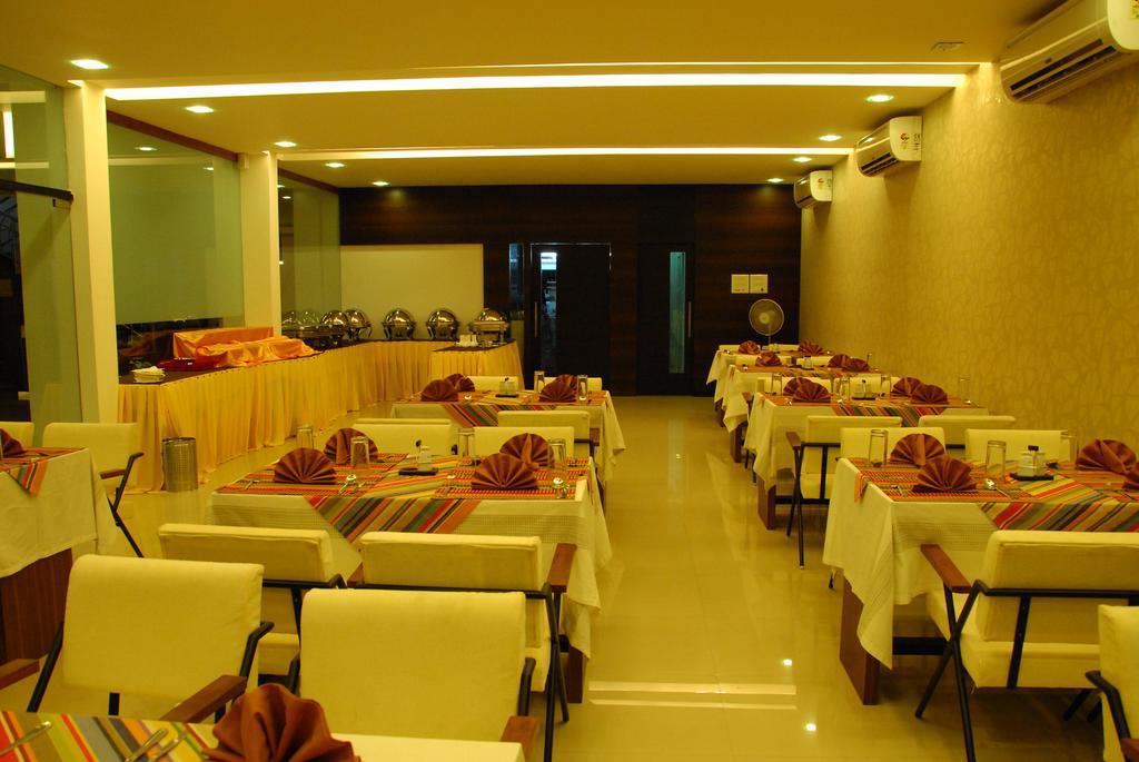 Sayoojyam Residency Hotel Palakkad Exterior photo
